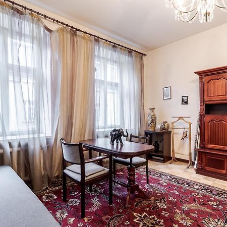 Doroshenka Antique Apartment Львів Екстер'єр фото