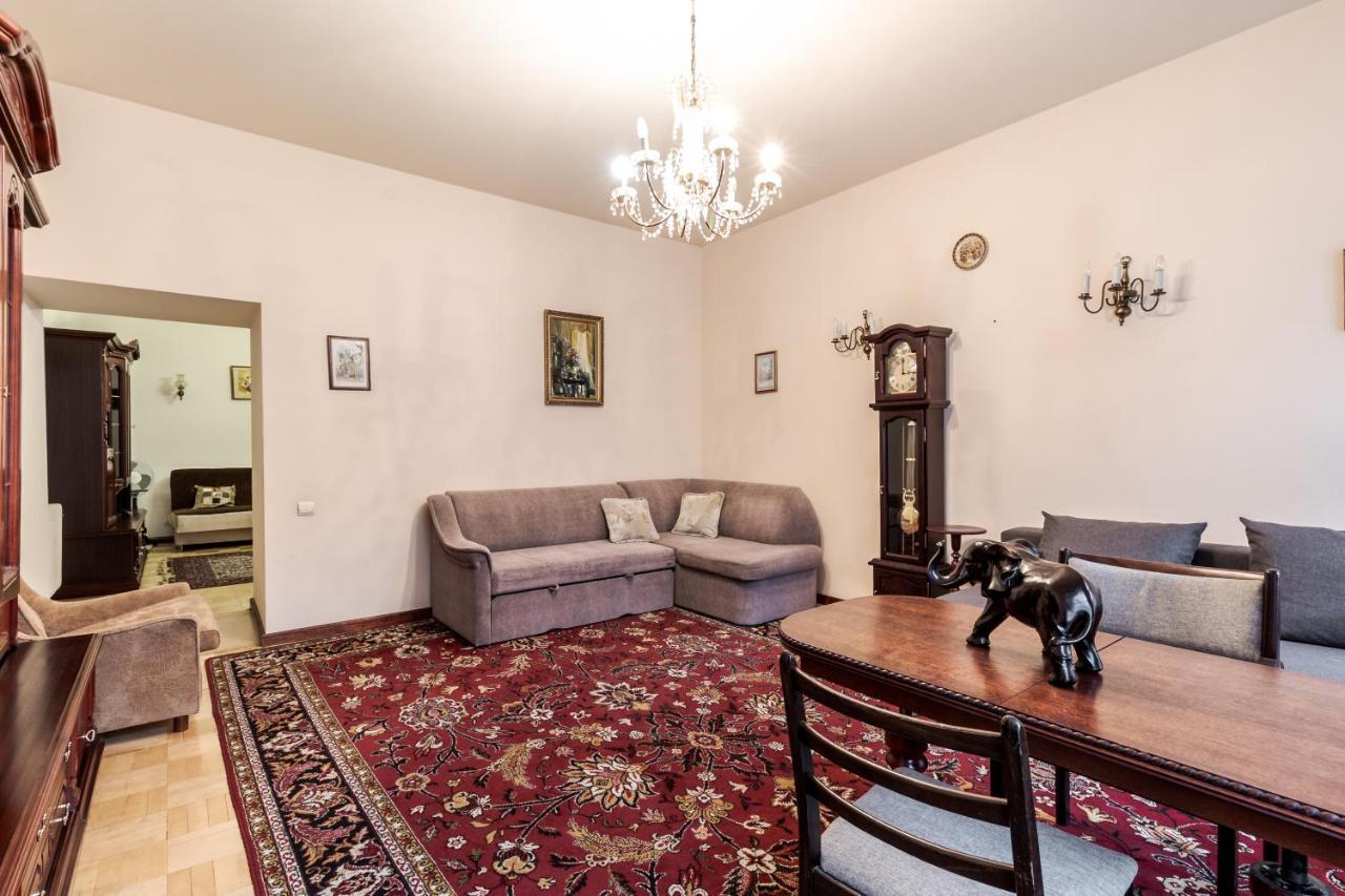 Doroshenka Antique Apartment Львів Екстер'єр фото