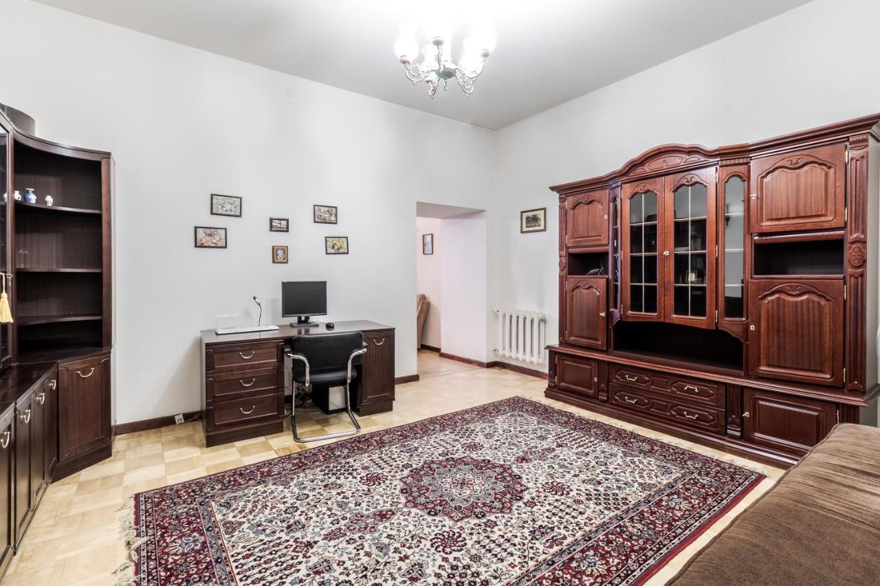 Doroshenka Antique Apartment Львів Екстер'єр фото