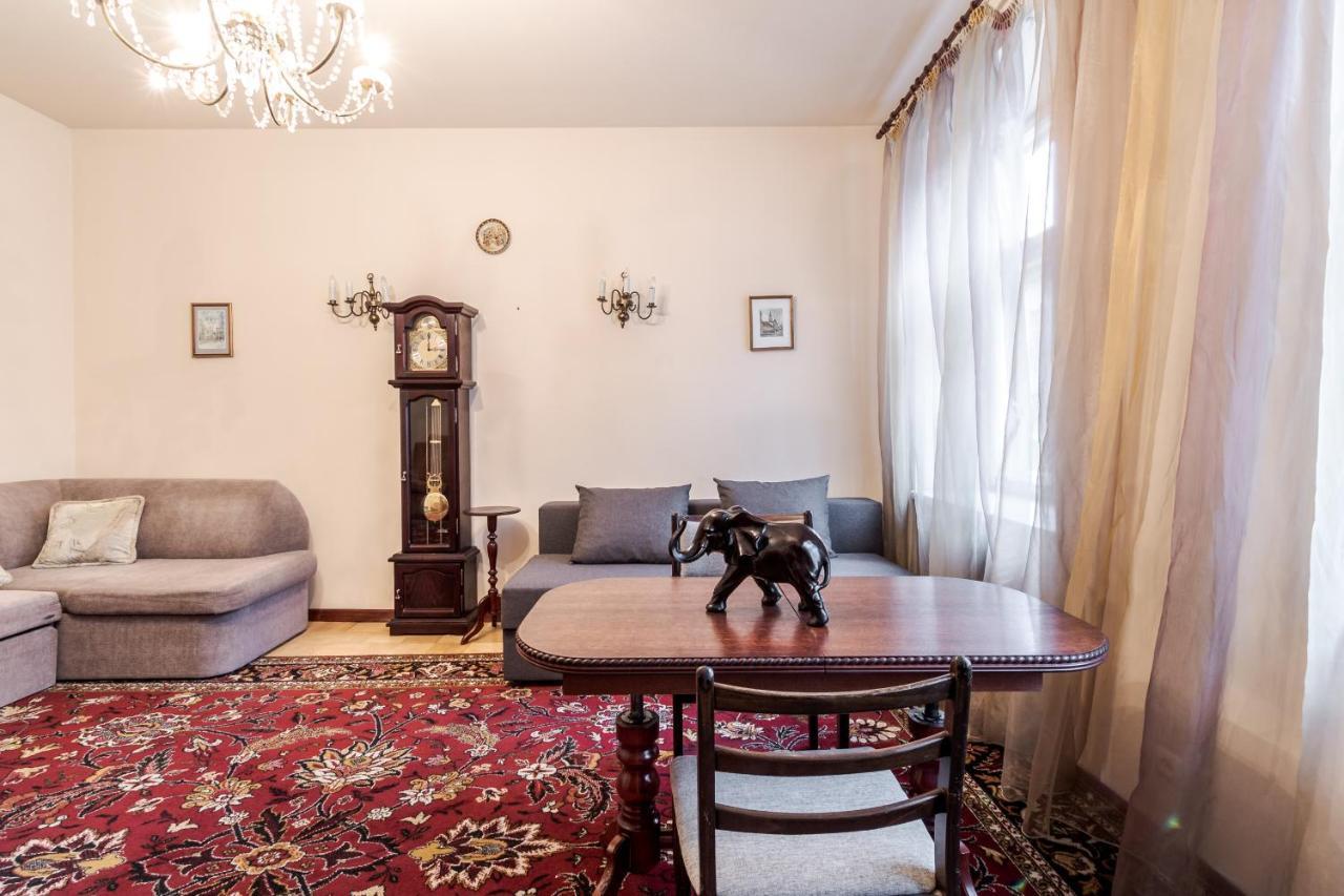 Doroshenka Antique Apartment Львів Екстер'єр фото