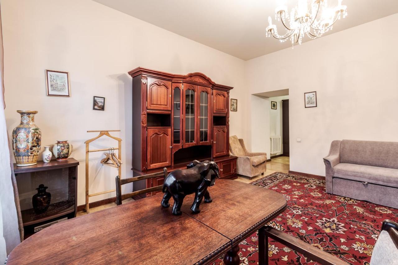Doroshenka Antique Apartment Львів Екстер'єр фото