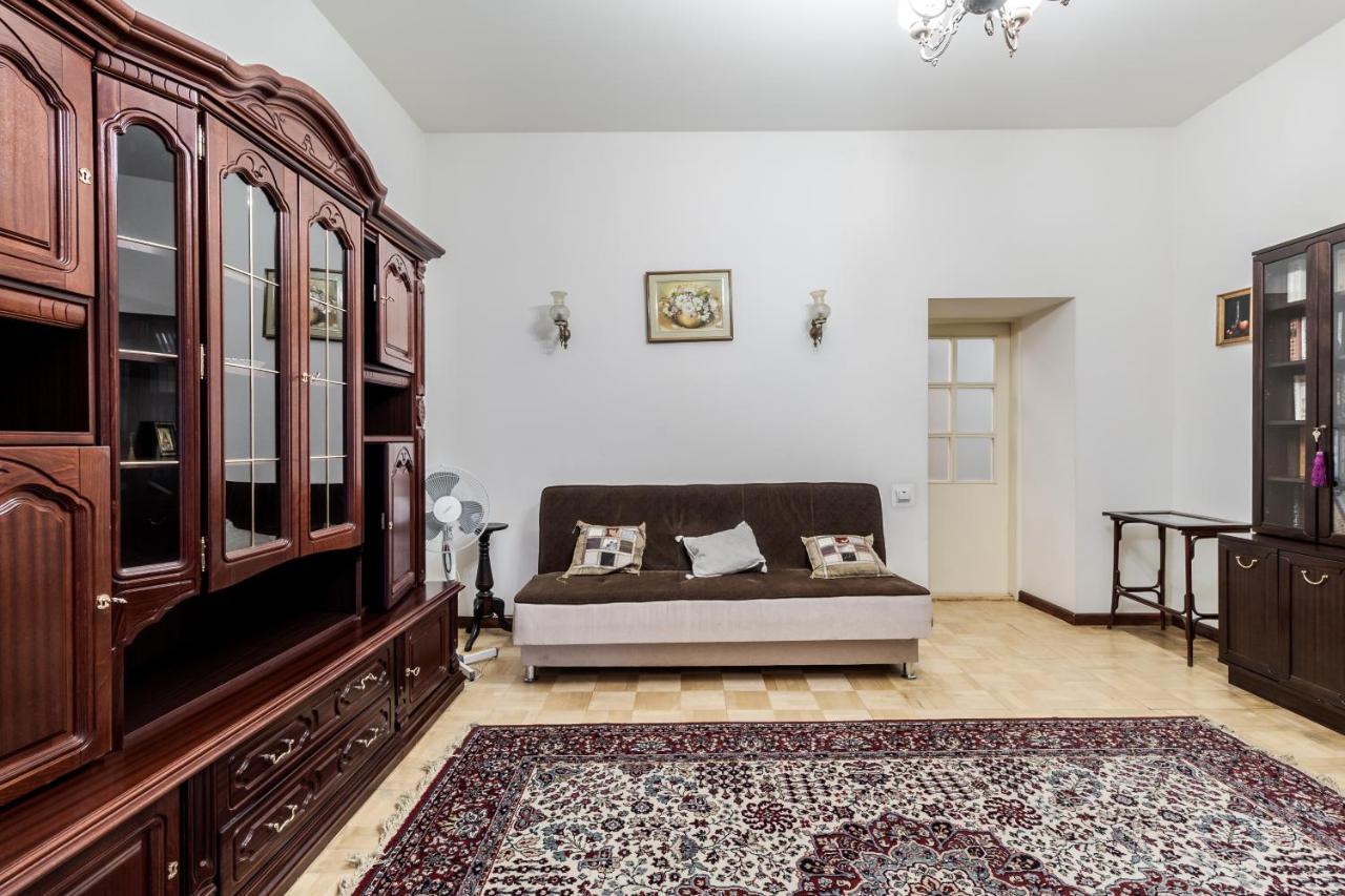 Doroshenka Antique Apartment Львів Екстер'єр фото